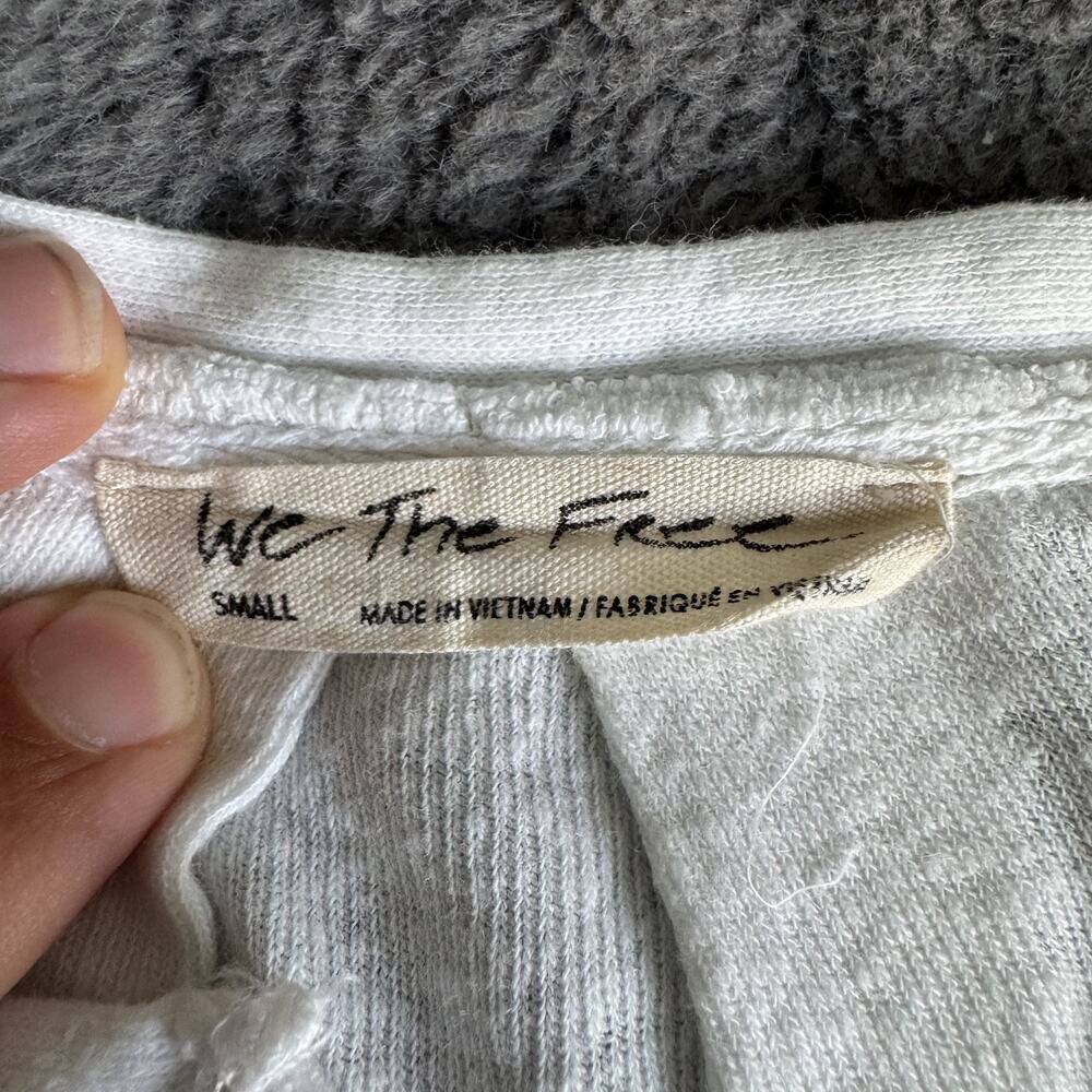 We The Free Women’s Henley Top White Short Sleeve Raw Hem Boho Small - Picture 6 of 9